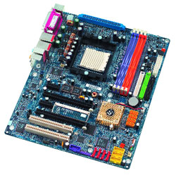 ����������� ����� Gigabyte GA-K8NXP-SLI. ������ ����� �����-������������� ������� (1x PCI Express 16x ��� 2x PCI Express 8x) � ����������� ����-����: � ����������� �� ����, ����� �������� ��� � ���� �����������, �������������� ��� ��� ���� ����� ������. �������, �� �������, ������ ������ �������� ����� �������� ������� (���������, �������, ����� ��������) ������� �� ����������� ������: ������, ��� ������, ����� ���������� ���������� �������� ��� ����� �� ������������, � ������ ��� ���������� ������ ���� ����������� �� ������� � �������. �� ����������� ��������� ���� �� ��� ��� �� nForce 4 SLI (��������, �� Iwill DK8ES) ���� ������ ������-�� �� �������. 